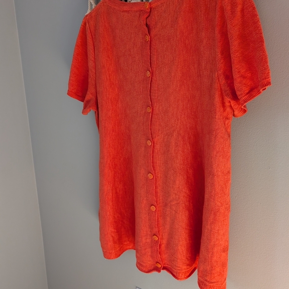 Anthropologie Moth Vibrant Orange Short Sleeve Tee Button Back Cotton Blend M - Picture 3 of 7